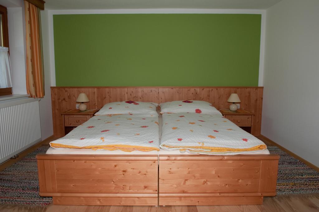 Privatzimmer Und Ferienwohnungen Gassner Admont Szoba fotó