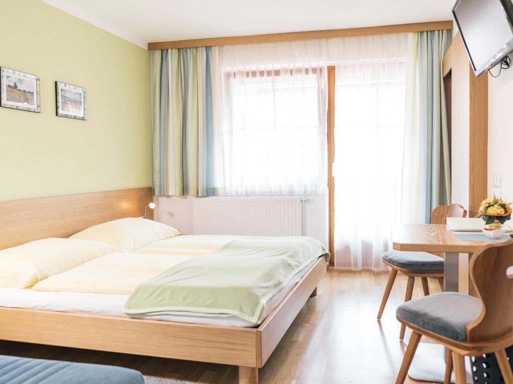 Privatzimmer Und Ferienwohnungen Gassner Admont Kültér fotó